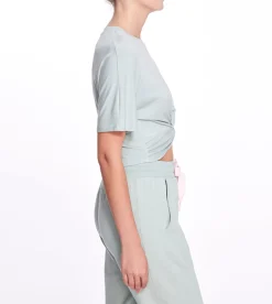 Amelia Tee