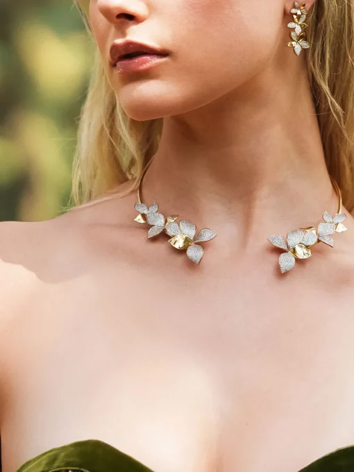 Wild Flower Yellow Gold Necklace